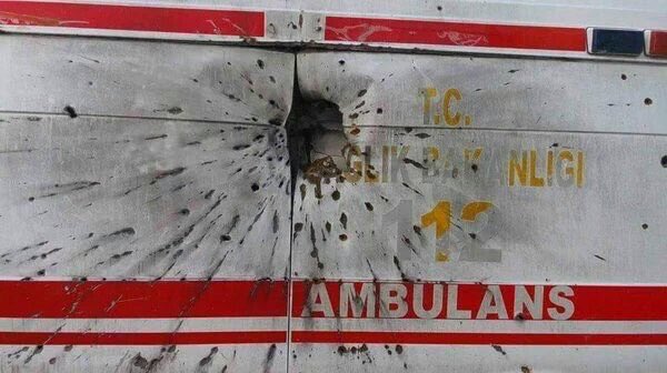 F_Golbasi's tweet photo. #Şırnak #idilde yaralı taşıyan ambulansa , #pkk ateş açtı ve roket atar attı...
ŞEREFSİZSİNİZ... https://t.co/cn7iK6hezA