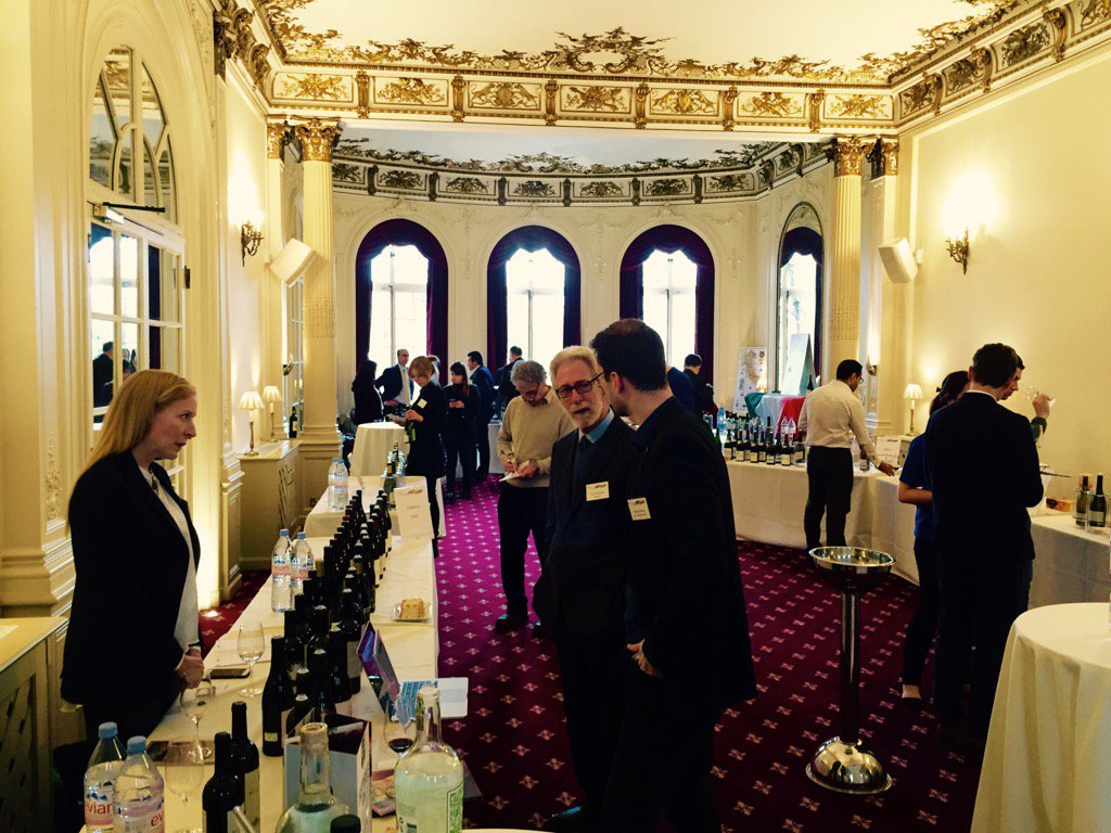 flintwines's tweet photo. #TimMondavi presenting #Continuum2013 @flintwines #flintwinestasting https://t.co/VeFRAL4LUJ