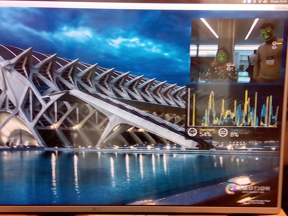 liconoc's tweet image. La herramienta de @lab_emotion dice que @byjrubira y yo somos felices ☺😊☺ #PAPIsConnect