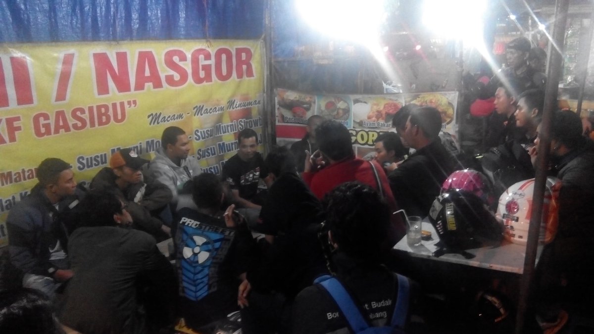 kami Bisa karena kami bersama
Dan karena kami kni reg jabar korwil Baratu

#Briefing santai ala Komando Baratu