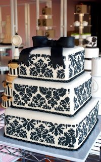 Not every time all white wedding cake. Sometimes add some black for an edgy feel! #SheSaidYes #NigerianWeddings