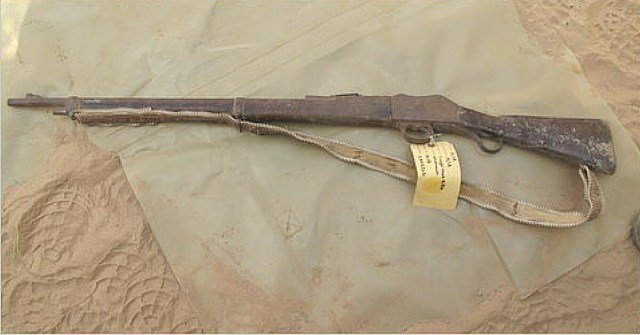 TimesMysterious's tweet photo. 2008: British Soldiers in Afganistan Discover British Rifles Lost In 1880 Maiwand Massacre https://t.co/ifYyVboJHo https://t.co/zNt9o0CNWJ