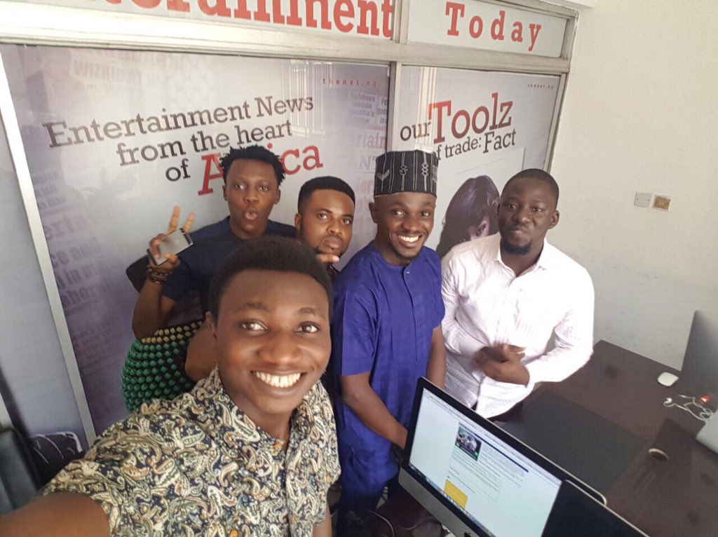 bhmng's tweet photo. So @smilesparker and @demolaexpoze visited us today! 😁
#BHM #InsideBHM https://t.co/QcB3qHUB4L