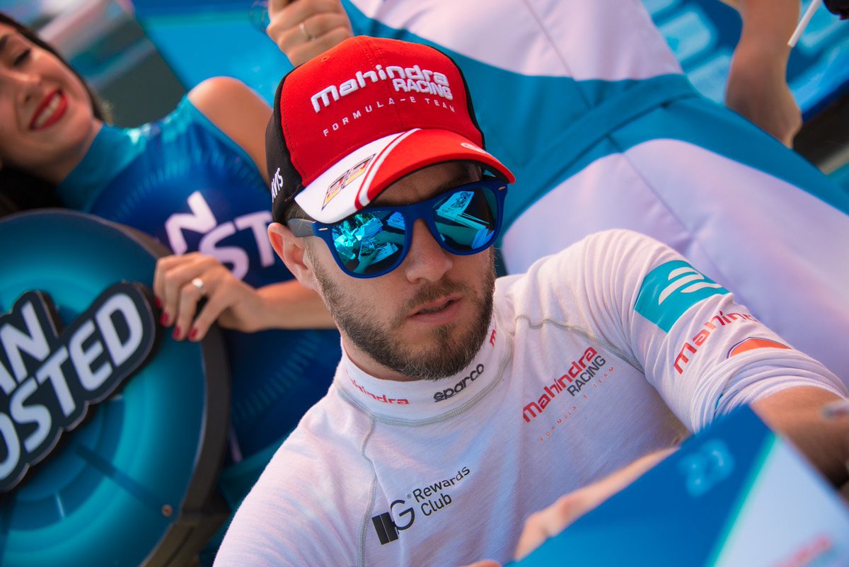 MahindraRacing's tweet photo. 3 DOUBLE points finishes deserves a DOUBLE giveaway. Signed NH23 &amp; BS21 caps for 1 lucky winner. RT B4 Fri to enter! https://t.co/XW7PBH7NJb