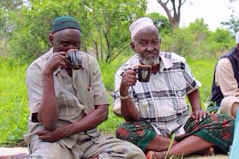 hypeBreedII's tweet photo. Your ancestors be looking at you like "@ImNotAHooligans: #BreastsLiveMatter" https://t.co/P2BTReecQ9