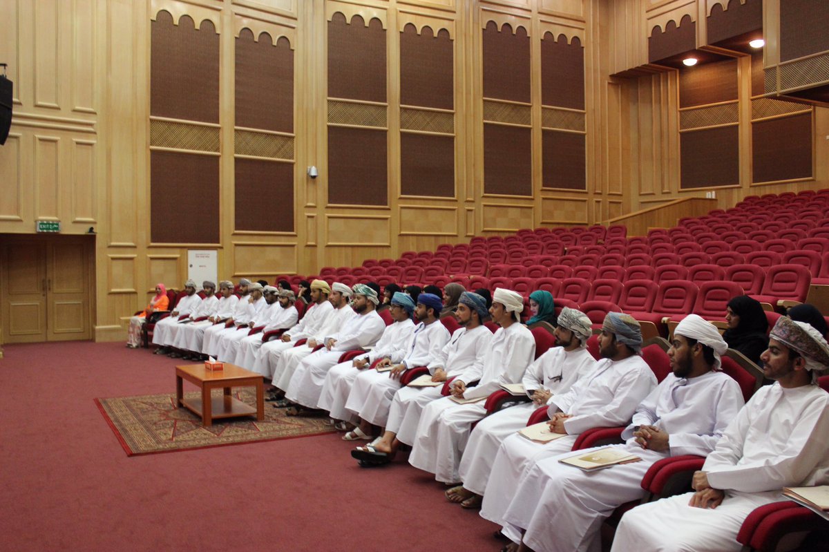 كلمة عميد المعهدالعالي للقضاء <a href="/HJIOMAN/">المعهد العالي للقضاء</a>  د.نبهان المعولي <a href="/nabhanmawali/">د. نبهان المعولي</a>  أثناء زيارة
#جماعة_الوعي للمعهد
#كلية_الحقوق