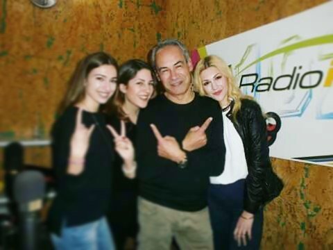 MiguelFflorees's tweet photo. 🎧📻 esperienze uniche 💕
#interview #intervista #radioin #palermo #radio #model #modelle #modelitaly #music #music… https://t.co/gLCbDD2PEi