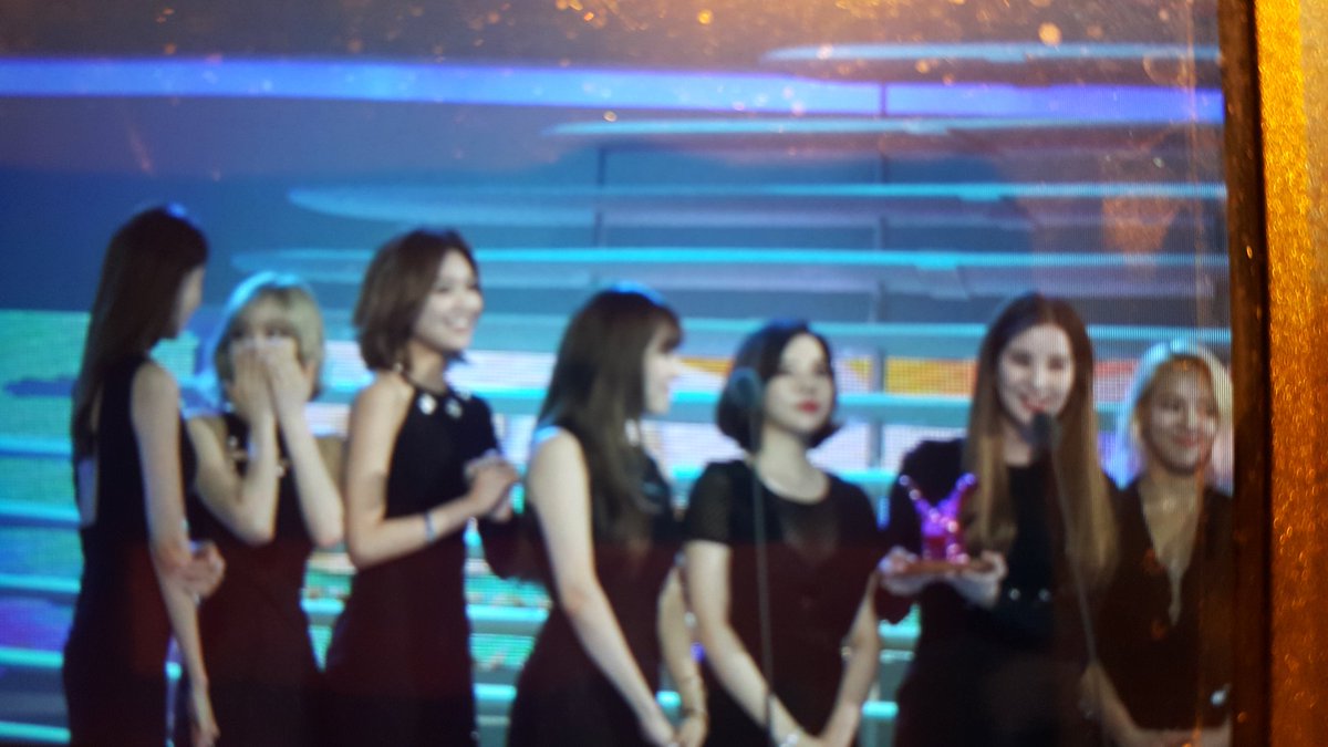 [PIC][15-03-2016]SNSD tham dự "Style Icon Awards 2016" vào tối nay + Giành 2 giải "Asia Digital Star Award" & "2016 SIA Style Icon" - Page 2 CdlqsM5UEAAvkrC