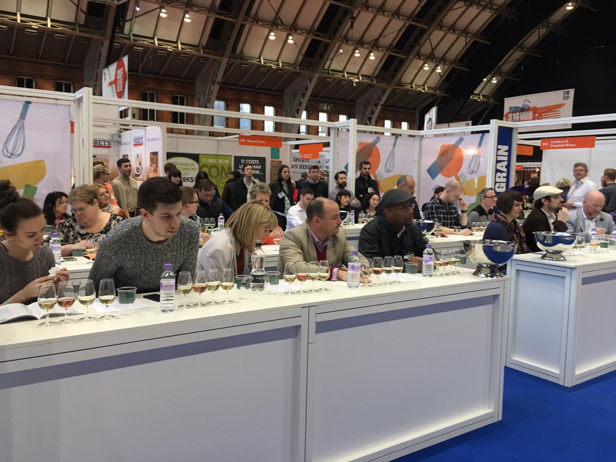 BethLodwick's tweet photo. It's a full house for @MajComm_Sarah #NRBMcr #Grapetograin https://t.co/fzAVmv7Nwc