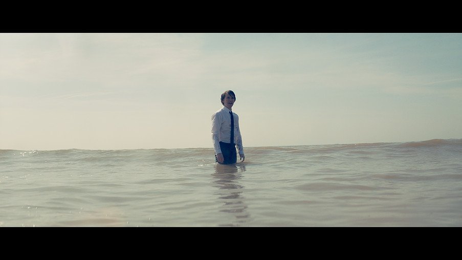 ClaraCkldi's tweet photo. Come meet the award-winning Director @tomDRevans &amp; discover Into The Surf at @eurofilmfest #eurofilmfest2016 #cinema https://t.co/6zIzmwNWk6