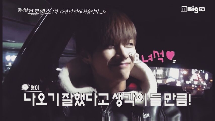 sxffia__'s tweet photo. when ur friend go to #EXOlutioninMY and i be like..... hehe wait for BTS https://t.co/2PzJHtd5uG