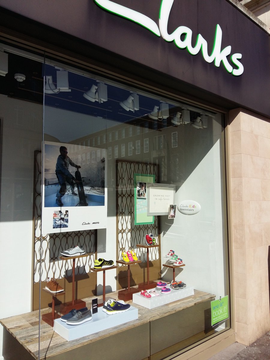 clarks shoes henry street