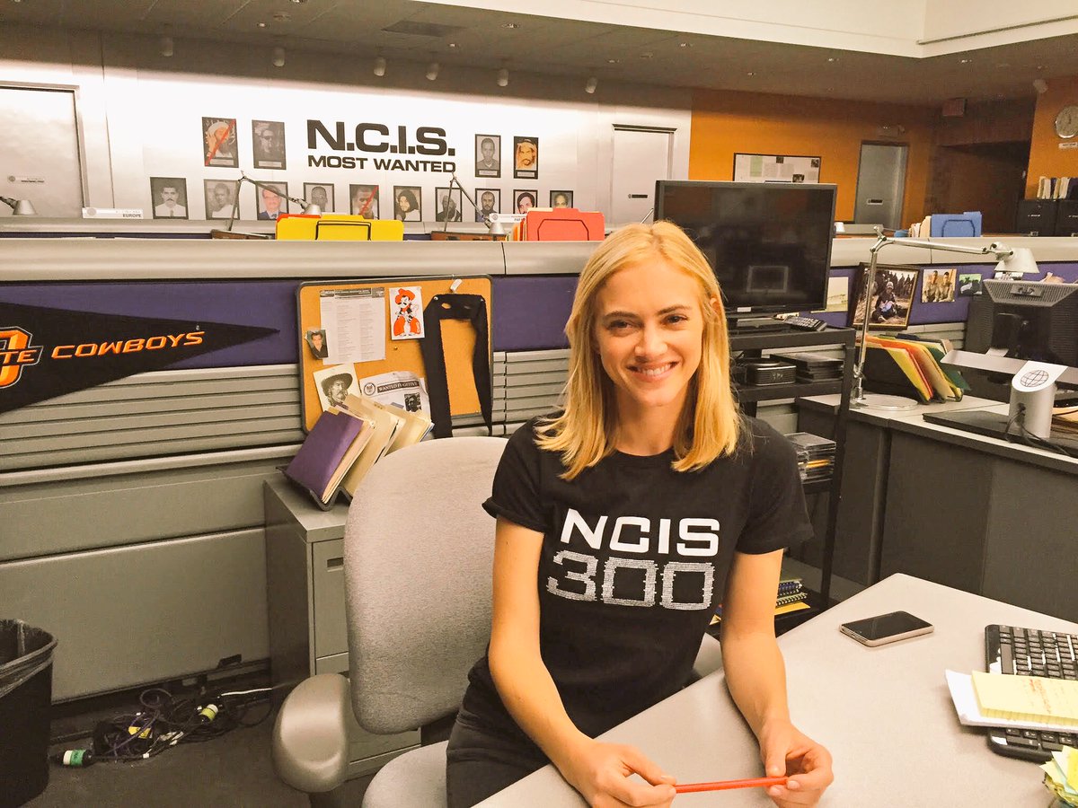 Emily Wickersham On Twitter Tonight Is The Ncis300 Episode And You Can