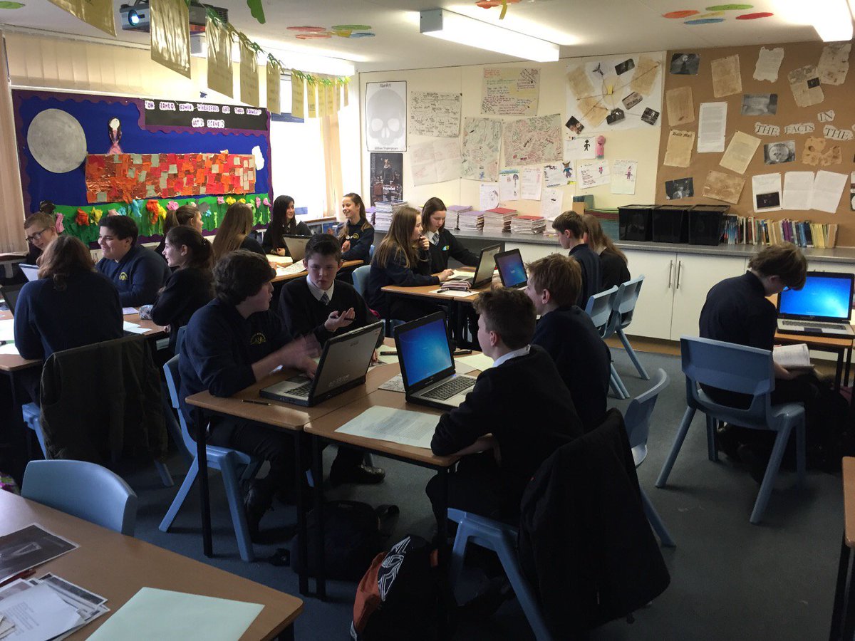 HadleighEnglish's tweet photo. And the writing begins... #creativewritingday @EastBergholtEng @EastBergholt https://t.co/J5myBWMmEe