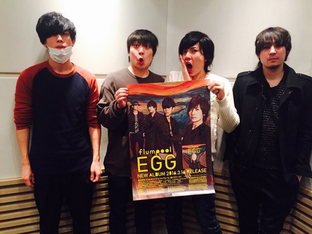 A Sketch Flumpool 明日はアルバム Egg のリリース日 Flumpool史上最高のロックアルバムが誕生しました 現在の決意を感じさせる歌詞 美しいメロディーライン 至極のラブソングなど多彩かつメンバーの挑戦の数々がつまった作品です T Co
