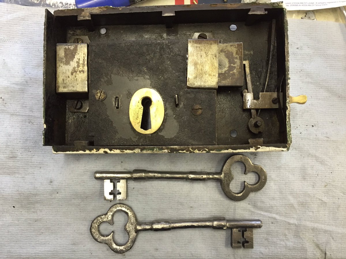 ClkKey's tweet image. 2 bridge ward keys hand made for 150 year old rim lock.