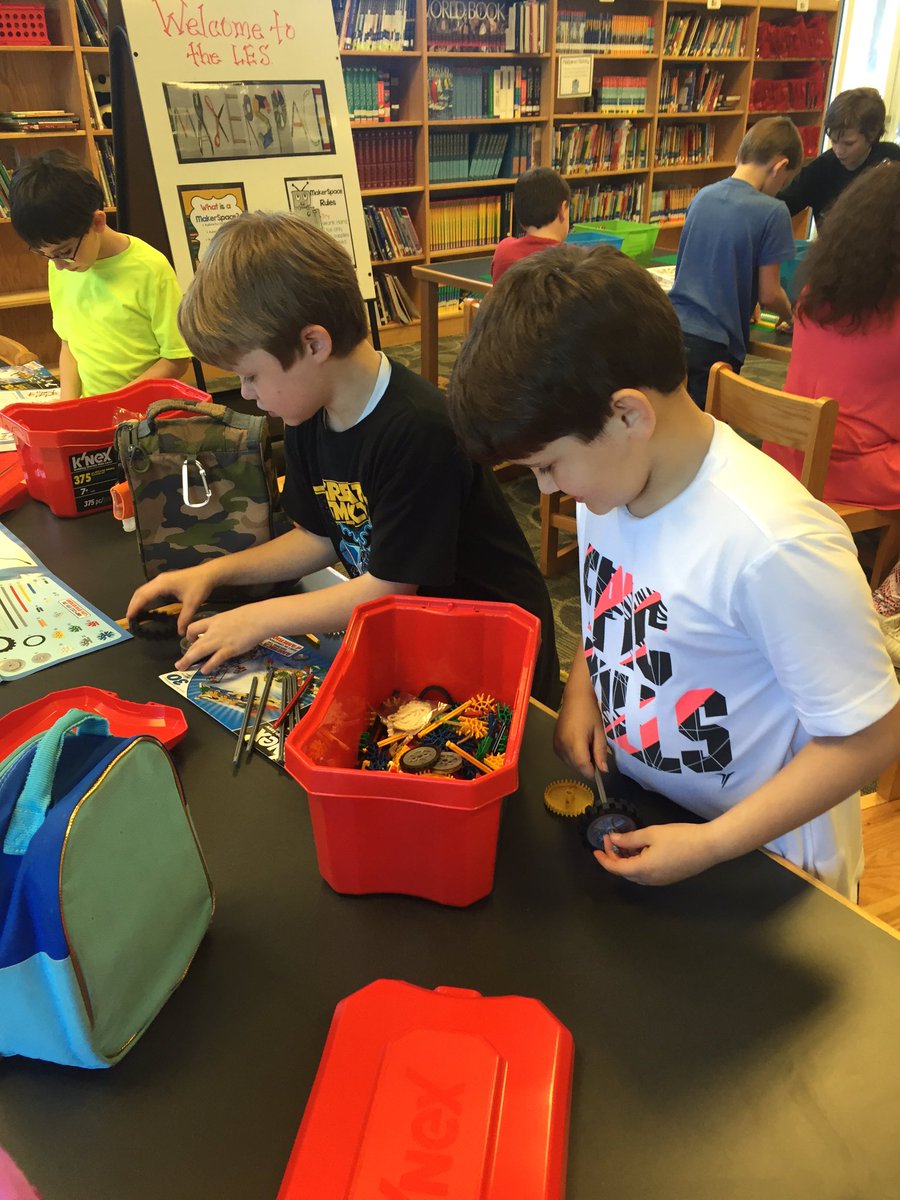 kjwoodruff2's tweet photo. Our first group of makers at LES!  @TCBOE_LES @TCBOE https://t.co/iJIbv4LBwz