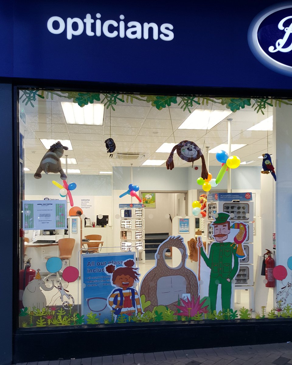surayyamakda's tweet photo. We are ready!! 
#zookeeperzoe #BootsOpticians https://t.co/xq0kIBuqiO