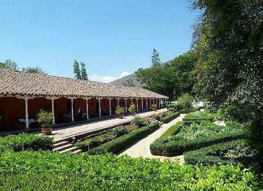 ClaritaMoralesL's tweet photo. Chile!! 🌹🍃 #viajaporelmundoweb #nickisix360 #elmundito #jardin #garden #viajeros #viajando #travel #travelers #trav… https://t.co/hKax9yHfCe