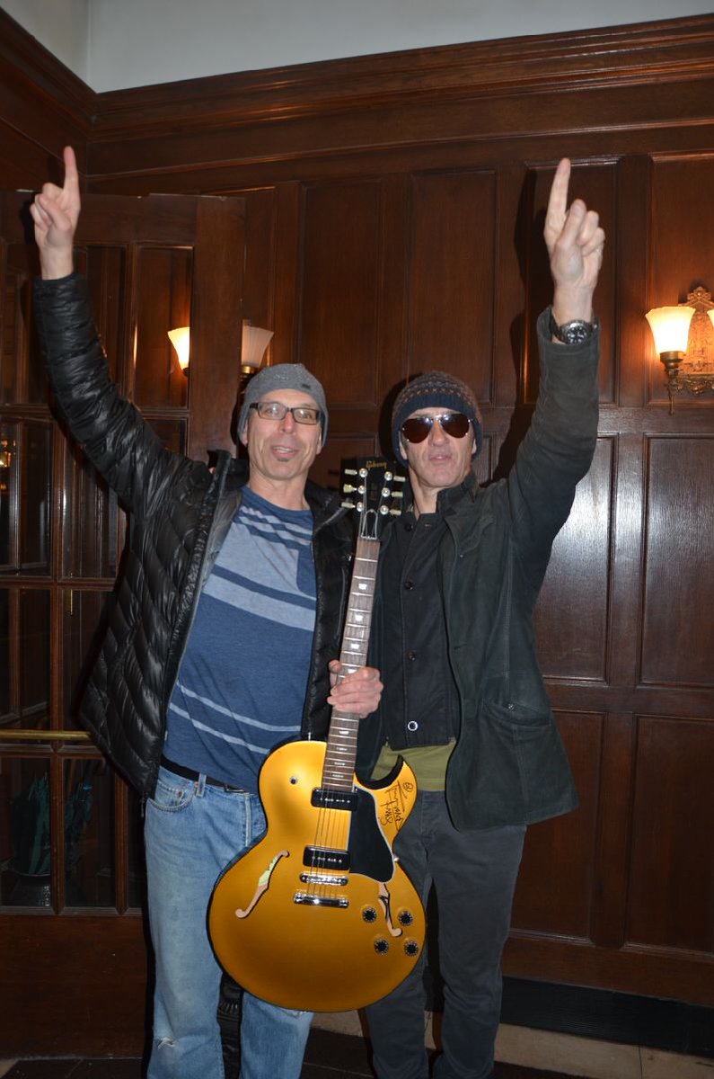 who515_hotmail's tweet image. @simont40000 Off to Pittsburgh with my buddy Rich to see The Who. Please DM me following our conversation in Toronto