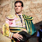 portaltaurino's tweet photo. Hoy cumple 32 años el diestro extremeño aunque nacido en Madrid @Lmiguelamadog Felicidades torero @portaltaurino https://t.co/hkWt8nrSs0