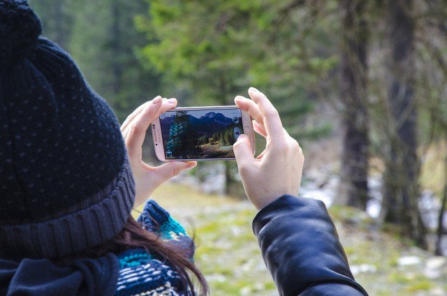 CtheMagazine's tweet photo. #Samsung encuentra la kryptonita contra el #iphone6.

https://t.co/kL3PV2SmIG https://t.co/8d7ypDcdJV