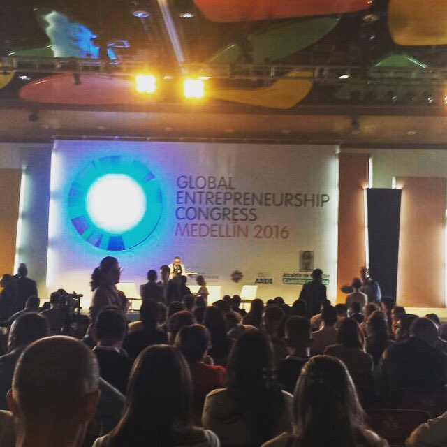 play2l's tweet photo. @GECGlobal Medellín, equipo de @play2l presente. https://t.co/Mgk6oodLsY