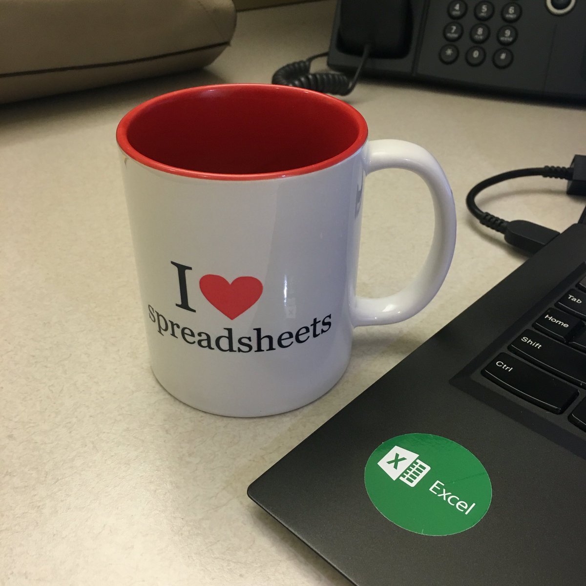 Smita_Baliga's tweet photo. Thanks for this @ianrbennett, I am the envy of the office @sdill43 wishes he had one! #xlsouth https://t.co/TAixgOhZxw