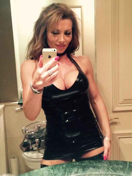 Working today for #bsx shoot #latex #milf #stockings 💋💋 https://t.co/AwWToWcgAq<a href="/tag/bsx"class="tags">#bsx</a><a href="/tag/latex"class="tags">#latex</a><a href="/tag/milf"class="tags">#milf</a><a href="/tag/stockings"class="tags">#stockings</a>