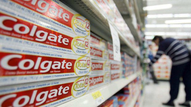 VTVcanal8's tweet photo. La jugada de Colgate - Palmolive para desaparecer productos en Venezuela
https://t.co/2BC0VHXLGC  https://t.co/3XYs6ZXiz4