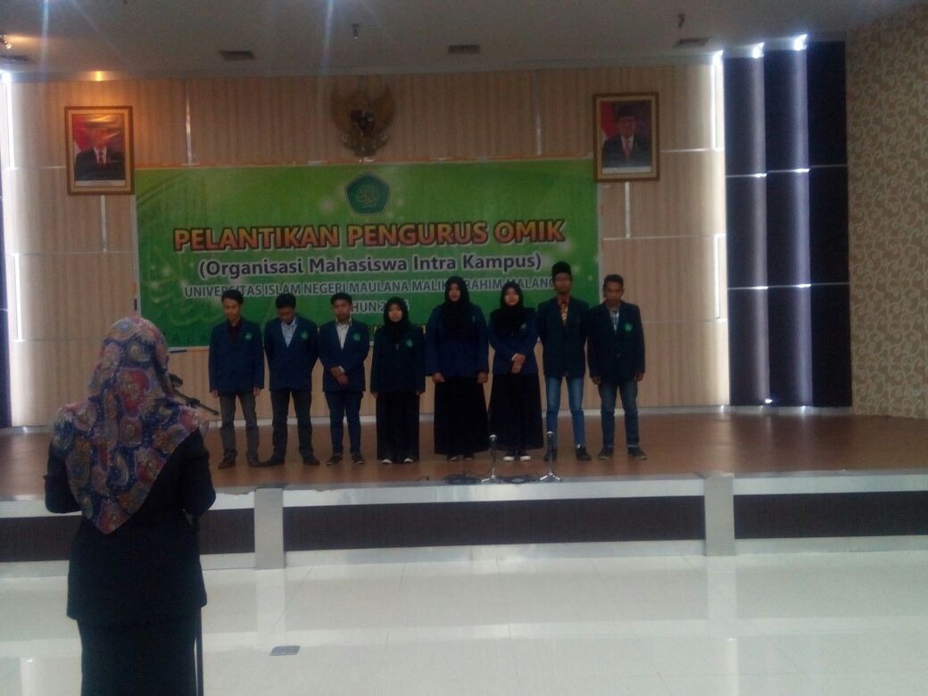 Pelantikan DEMA dan SEMAFakultas Humaniora yangdilantik olehDEKAN FakultasHumaniora <a href="/infoUINmaliki/">UIN Maliki Malang</a>  <a href="/DEMA_Humaniora/">DEMA-F HUMANIORA UIN</a>