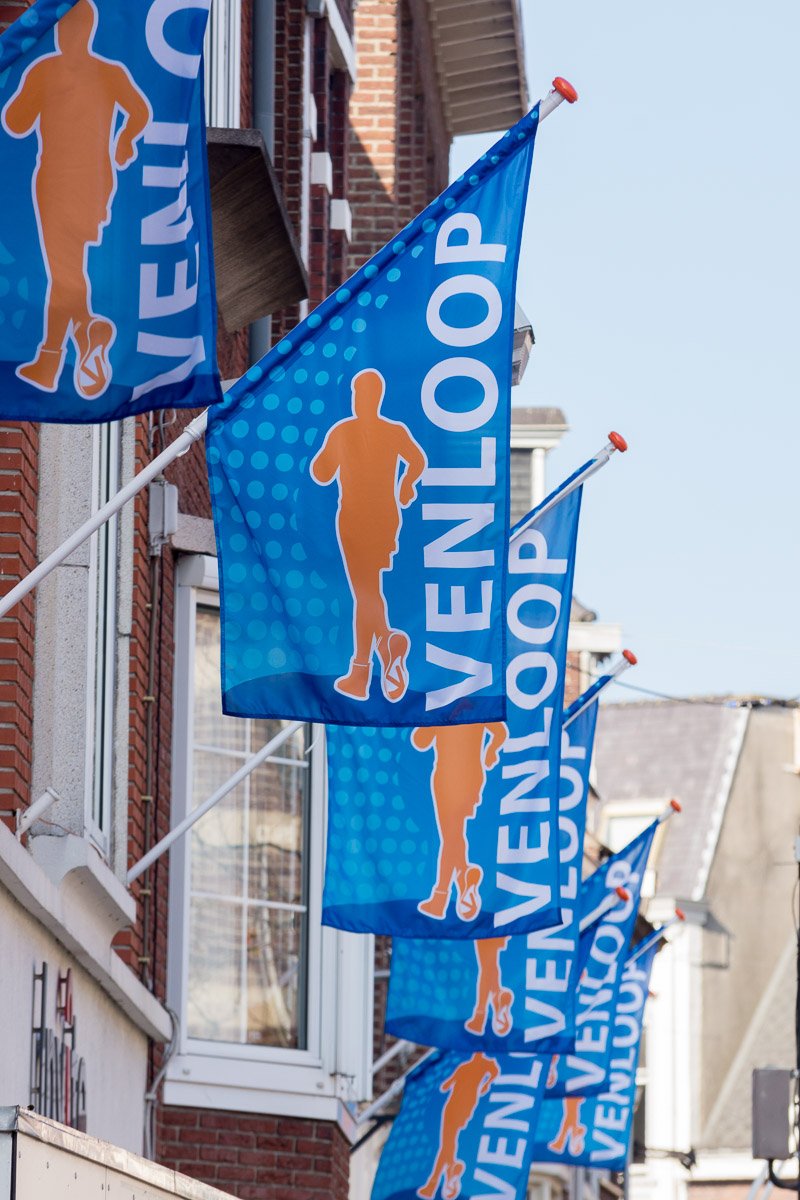 De Venloop-sfeer is al goed te proeven in de Venlose binnenstad!!