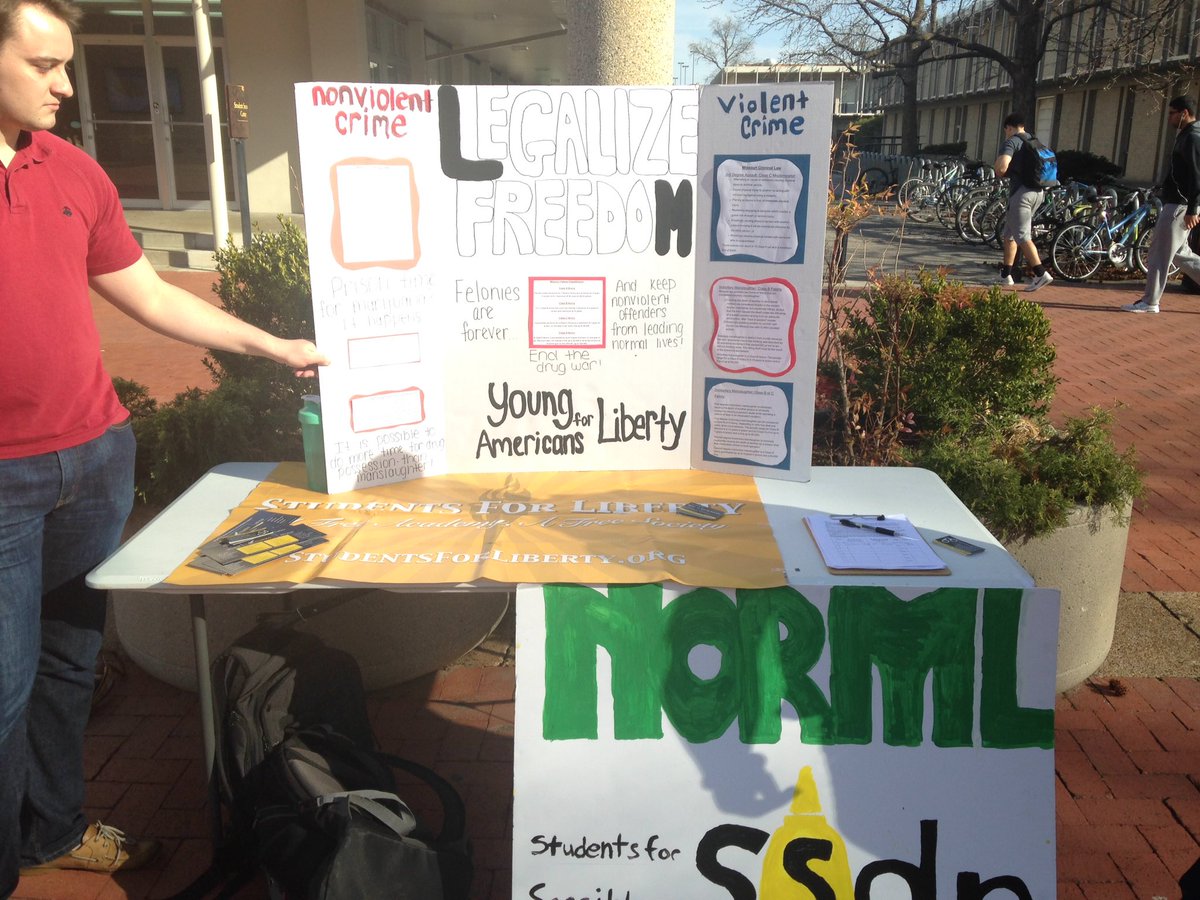 mizzouyal's tweet photo. We're setup in Lowry! https://t.co/uTfXzciBsC