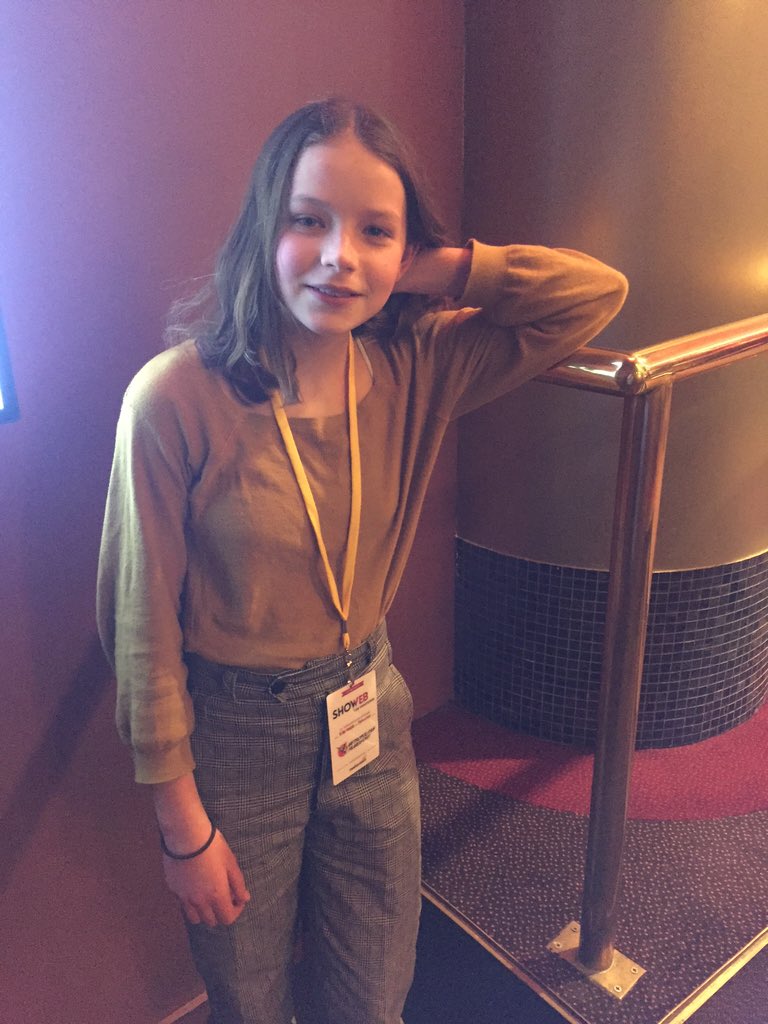 LauraCiriani's tweet image. #showeb ⭐️#LeonieSouchaud ⭐️ la révélation du beau film #LeVoyageDeFanny de #LolaDoillon pose pour @notrecinema