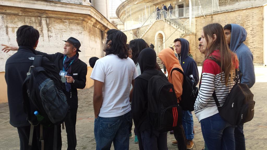 DSB MUN Rome 2016 tweet media