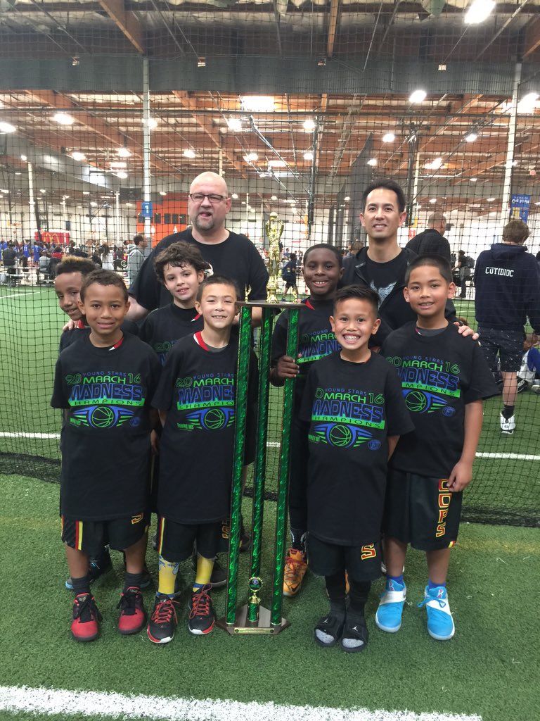 jrhoopsbball's tweet photo. 10U Blue wins Gold Division @ Young Stars March Madness. Down by 5 with 55 secs, rallies and wins by a point! https://t.co/vUWIbjI1Y2