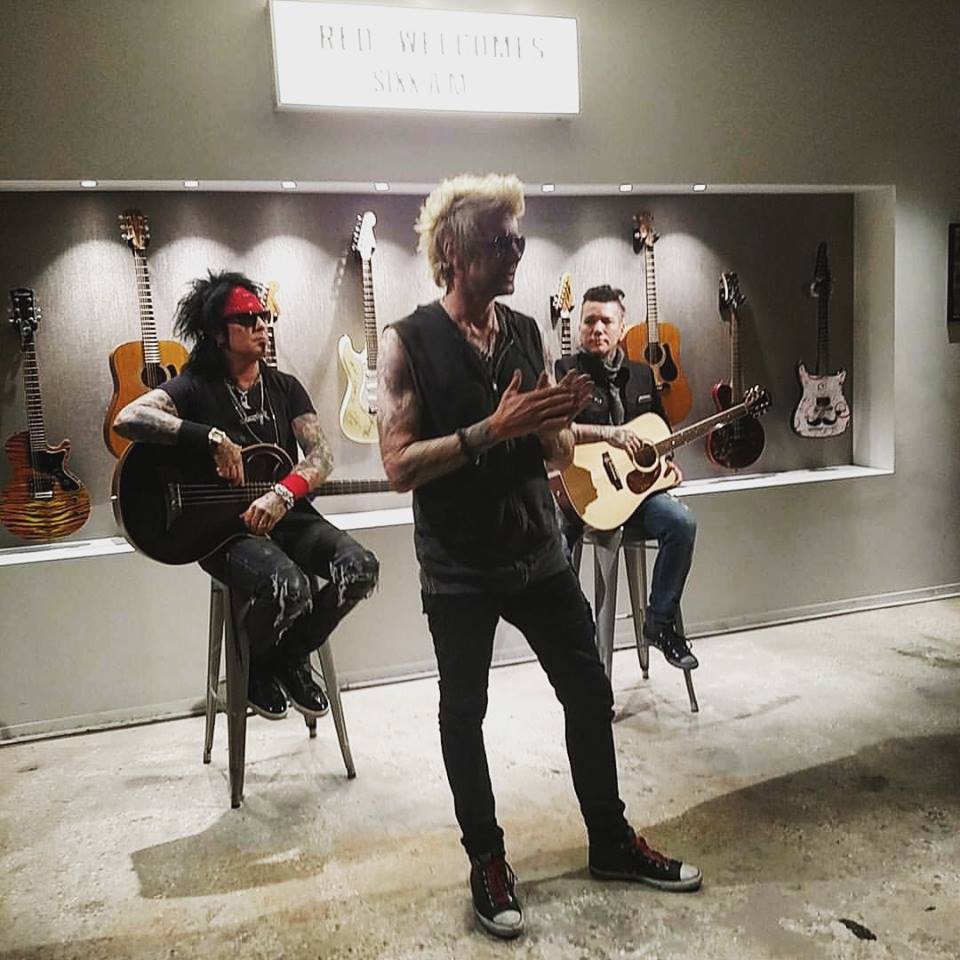 peterkidder's tweet photo. Sixx AM https://t.co/PUnqb3B13A