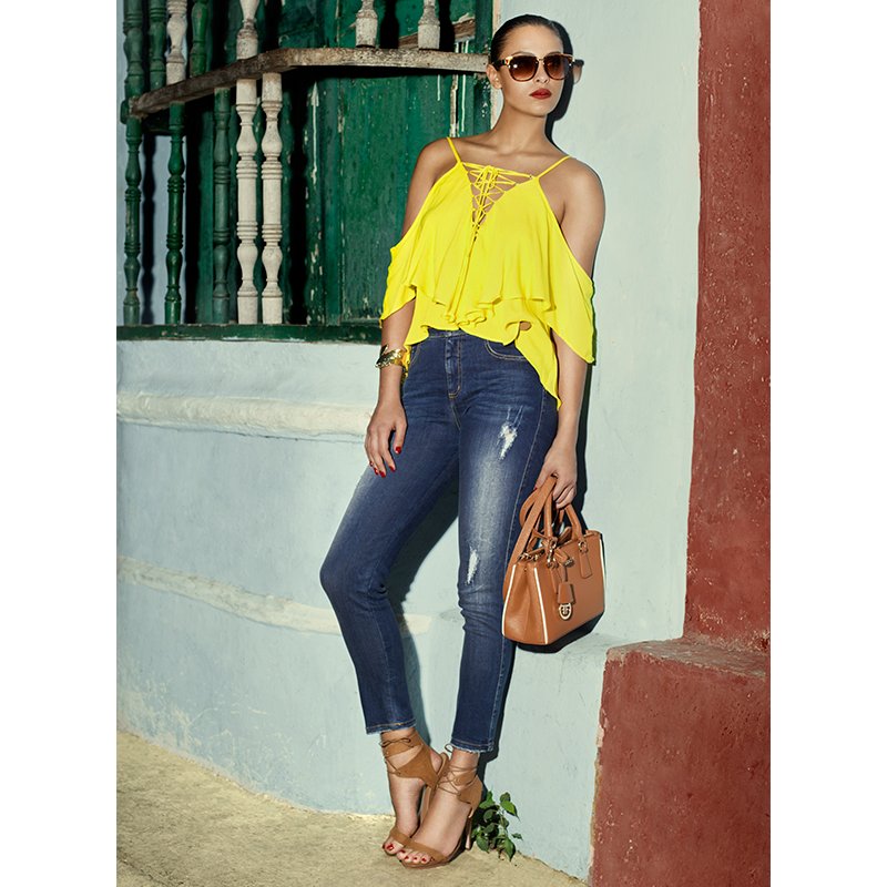 studiofmexico's tweet photo. El tono amarillo es uno de los tonos protagonistas de la paleta de colores de esta temporada #CaribbeanSpring16. https://t.co/xXMnIja6i4