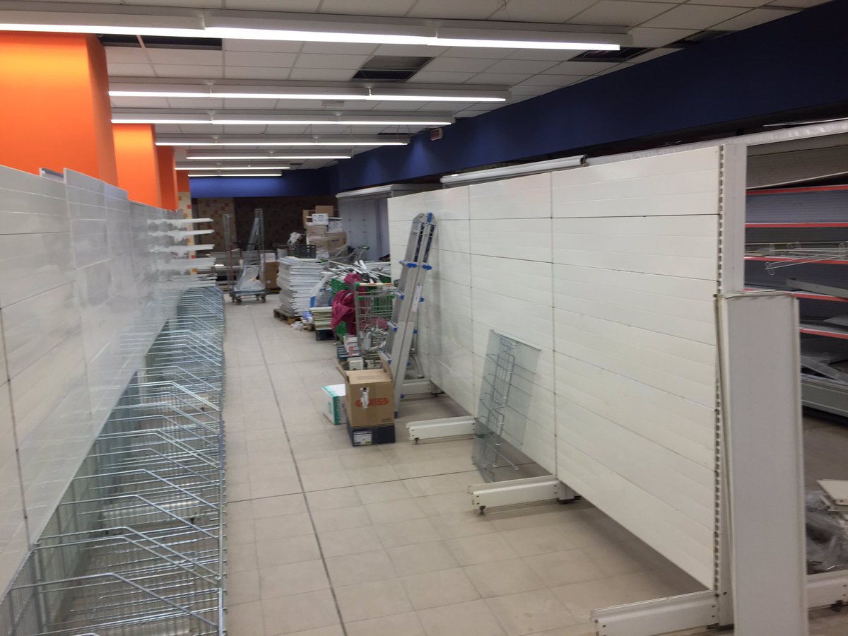 robertocomolli's tweet photo. #sole365 cava, proviamo a fare il record del mondo, comprato lunedì ( ieri) riapriremo sabato. #noidelledlp https://t.co/0Sxqy8dp0G