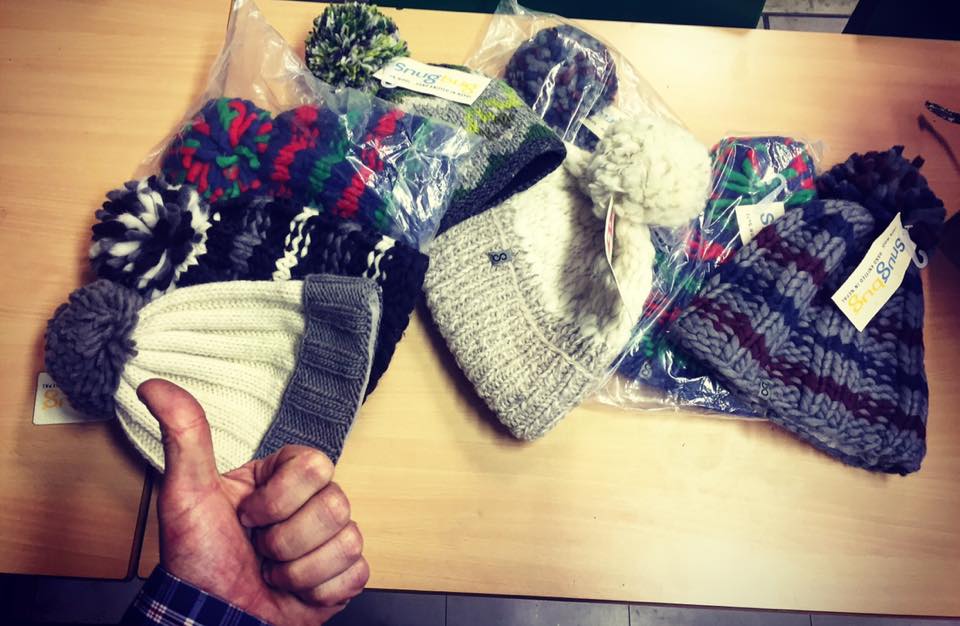 BareFootAleks's tweet photo. The ultimate #Running accessory? The Mighty #BobbleHat. Who wants to win @SnugbugHats? RT &amp; follow to find out how https://t.co/z8xBWWD4T1