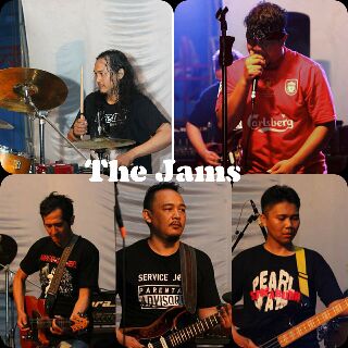 aris sandy tweet media