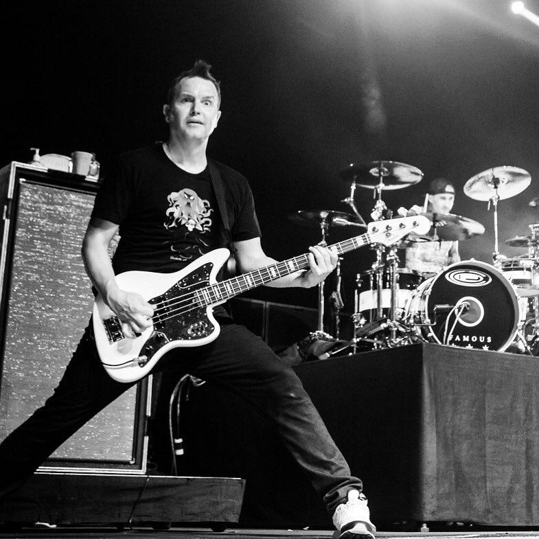 famoussas's tweet image. #HappyBirthday @markhoppus! Big hugs from all of us at Famous. 
📸: @fogagain 
#FamousFamily #StillFamous
