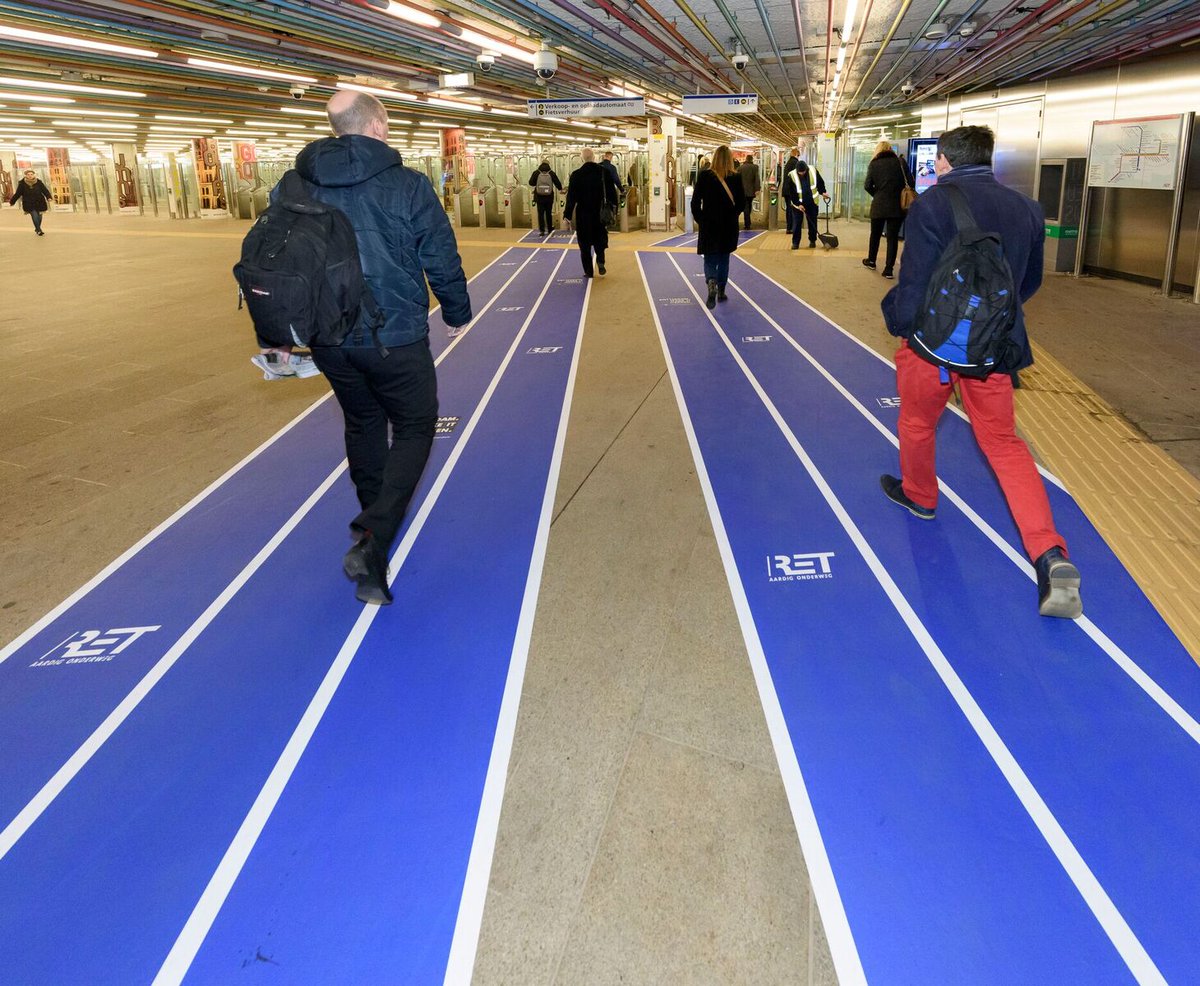 RETRotterdam's tweet photo. Dit weekend zijn ook de metrostations op Beurs en Rotterdam Centraal omgetoverd tot een atletiekbaan! #supportMR16 https://t.co/lTyHhwbpEO