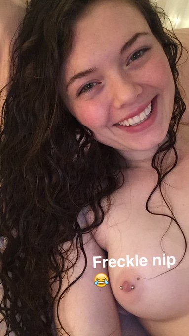 Get my snap to see attempted cuteness and shit 💕 400 tokens on cb or a $20 giftcard 😊 https://t.co/m<a href="/tag/newprofilepic"class="tags"><span>#newprofilepic</span></a>