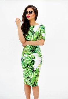 CJDesignspaper's tweet image. Who's booking their summer holiday then? #summerdreaming #fashionblogger ow.ly/Zr9du