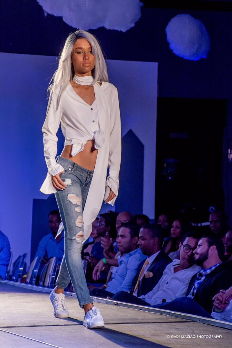 fatiful's tweet photo. 44 SKY AVE🌹/ NovvoModels / 🇭🇹 #modeling #Blonde #haiti #Novvo #DoTheDo #44ave https://t.co/jxOnqYgzdY