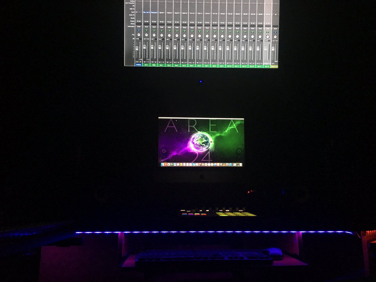 CGXXIV's tweet photo. 🔊AREA 24👽 https://t.co/5O7xs0uDz8