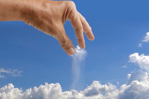Many options in the #cloud. How do you pick what's best for your business?Contact <a href="/N3TTech/">Net3 Technology</a> ow.ly/ZrB1D