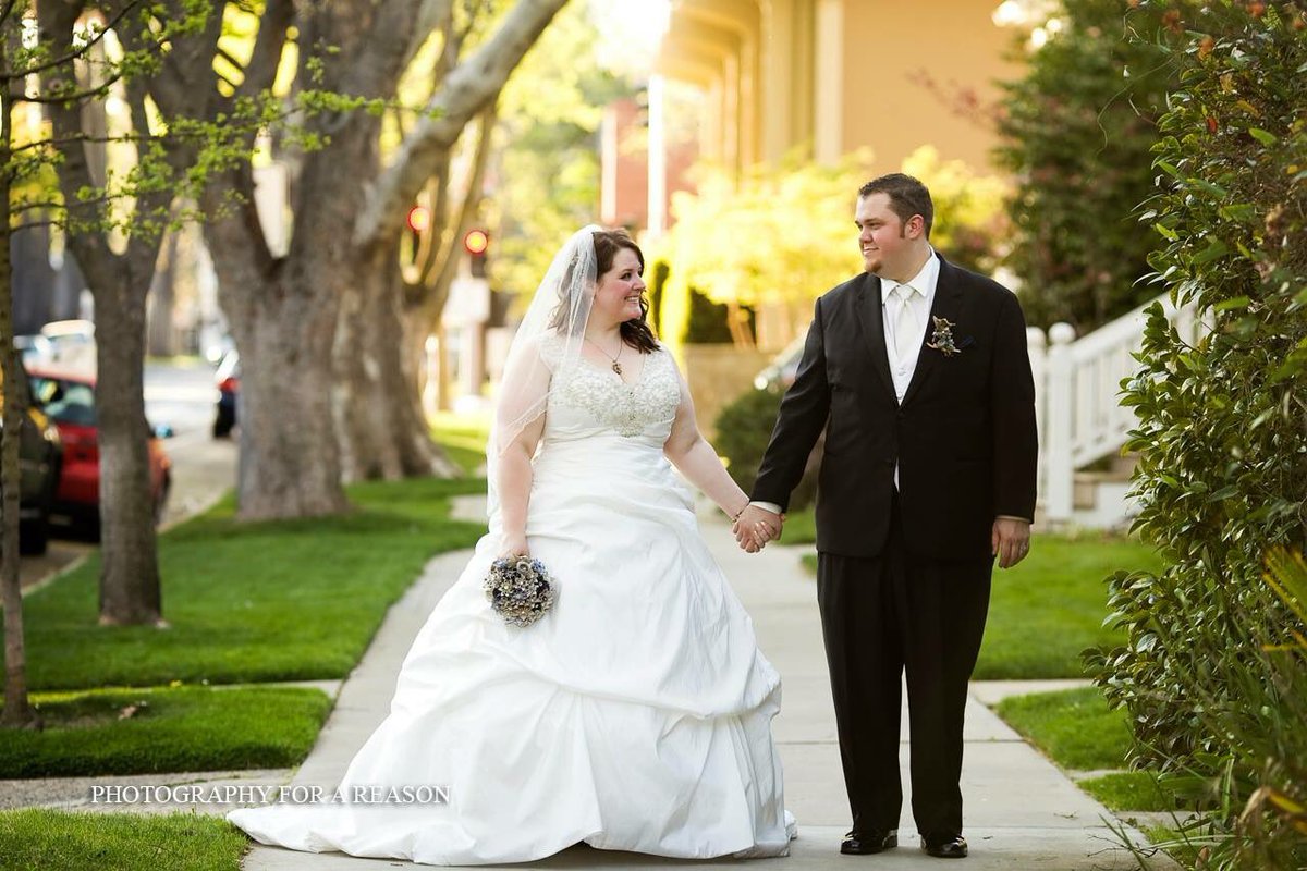 PhotoForAReason's tweet photo. Happy 2 Year #anniversary to this lovely couple! #wedding #photography #Sacramento #weddingphotographer #amberhouse https://t.co/hGkH9NDaCi
