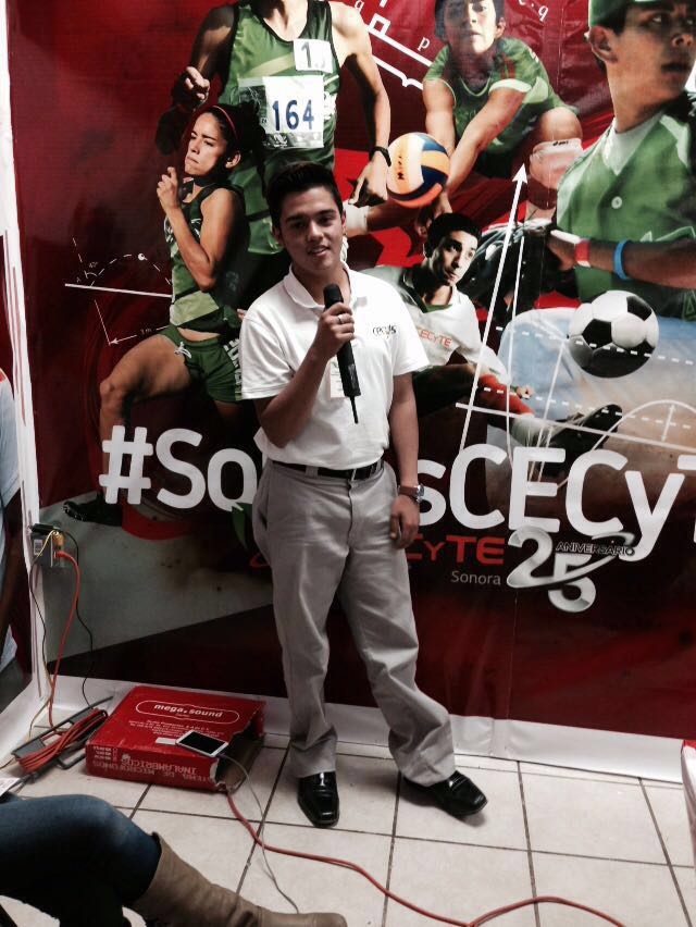 CecytesSonora's tweet photo. Los planteles Nogales I y II realizan su oferta educativa en el stand Decídete 2016 @CecytesSonora Tu mejor opción!👍 https://t.co/d0PnOEnDn6